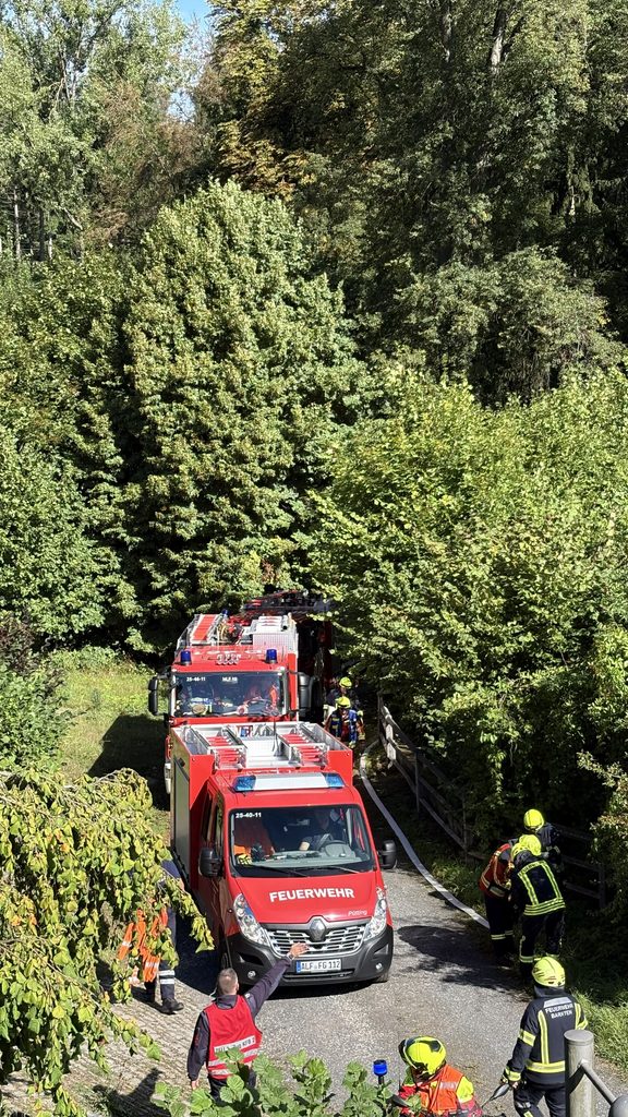 Übung der Kreisfeuerwehrbereitschaft 2 des Landkreises Hildesheim in Rotenkichen 6
